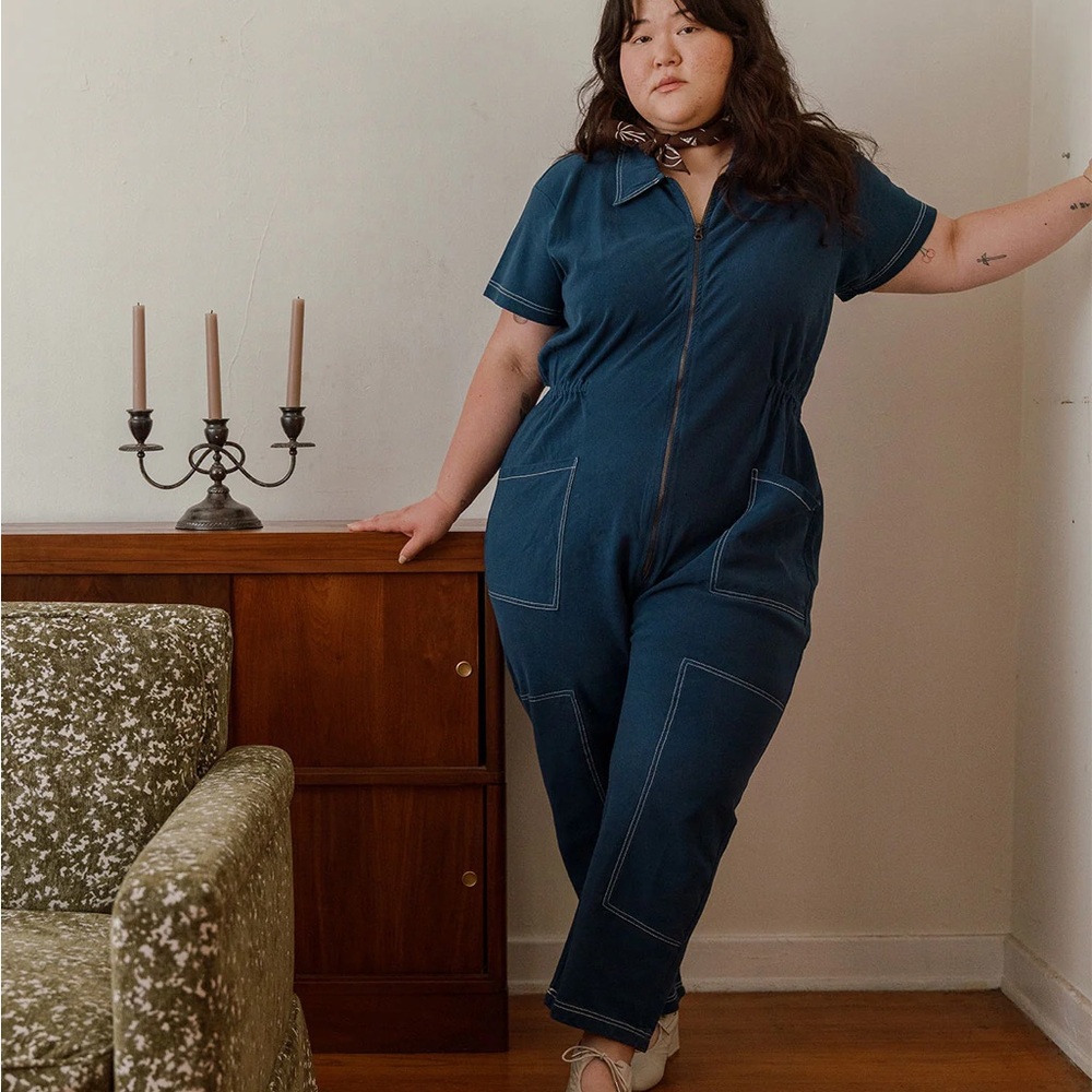 Noble Utility Suit in Navy